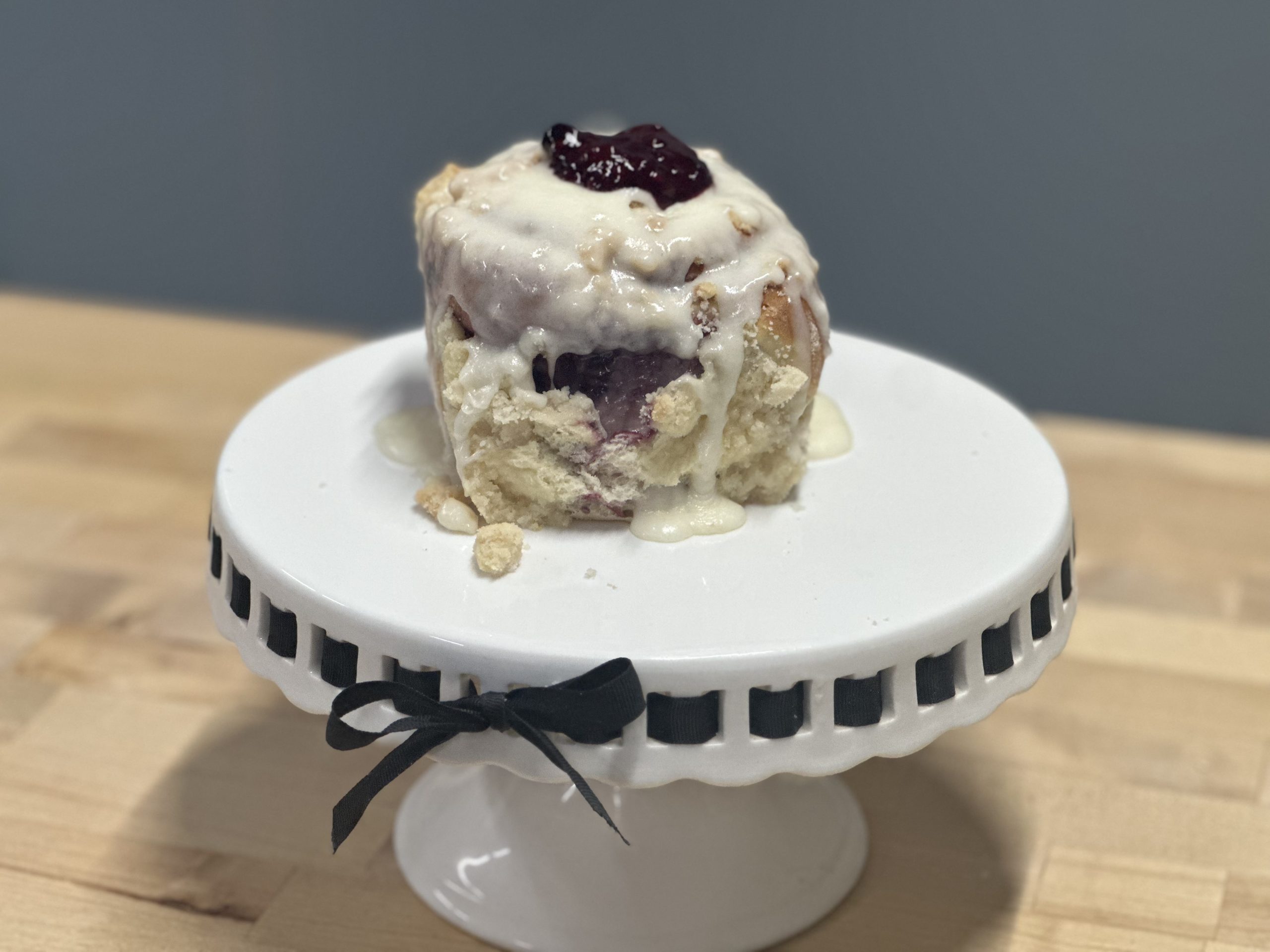 Limited Edition: Very Berry Rolls - Image 4
